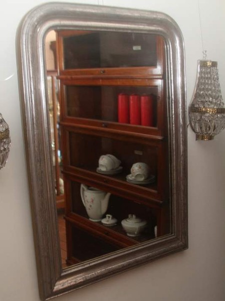 Franse verzilverde spiegellijst uit ca 1840
br 66 x h 90